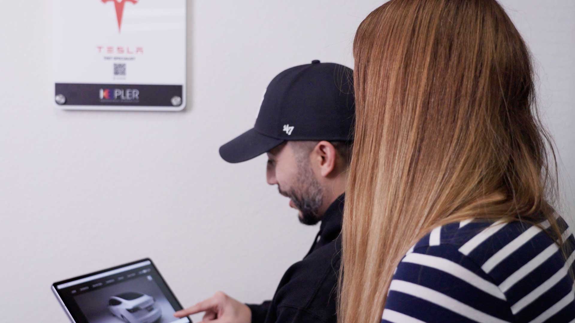 Skilled Car Glass Tinting Consultation in Southington