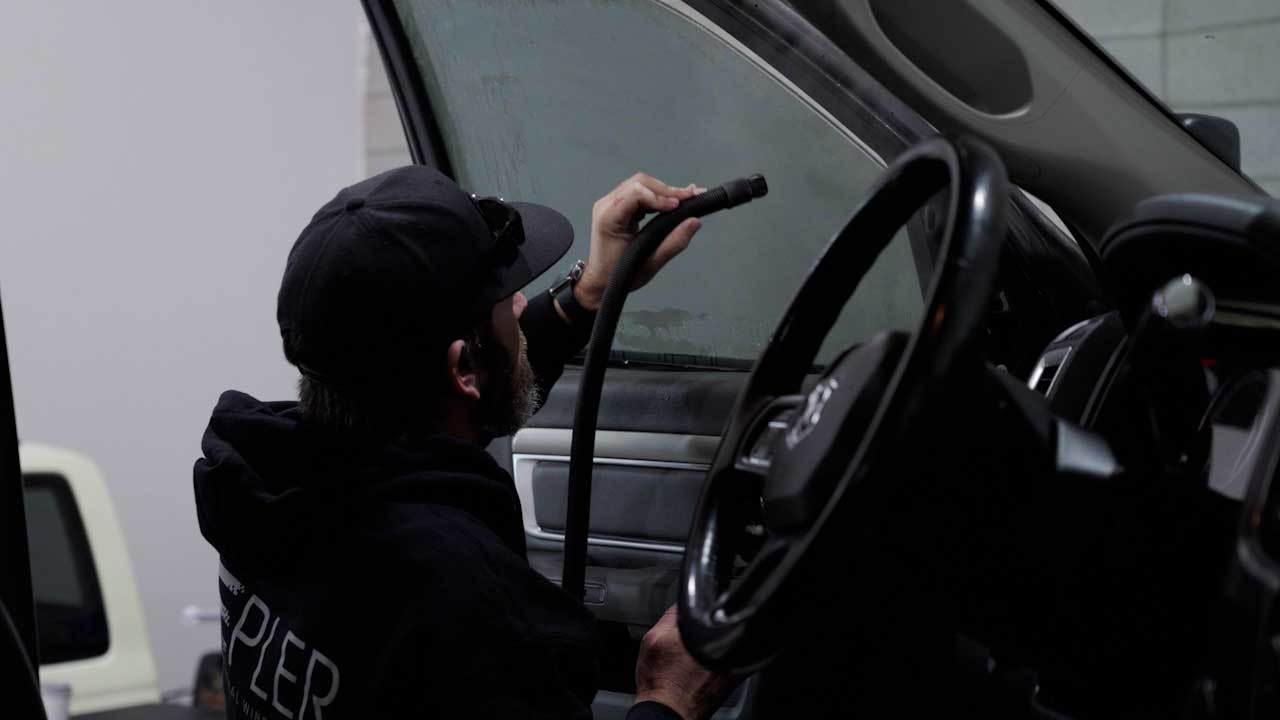 Expert Car Window Tinting Removal in Nogales