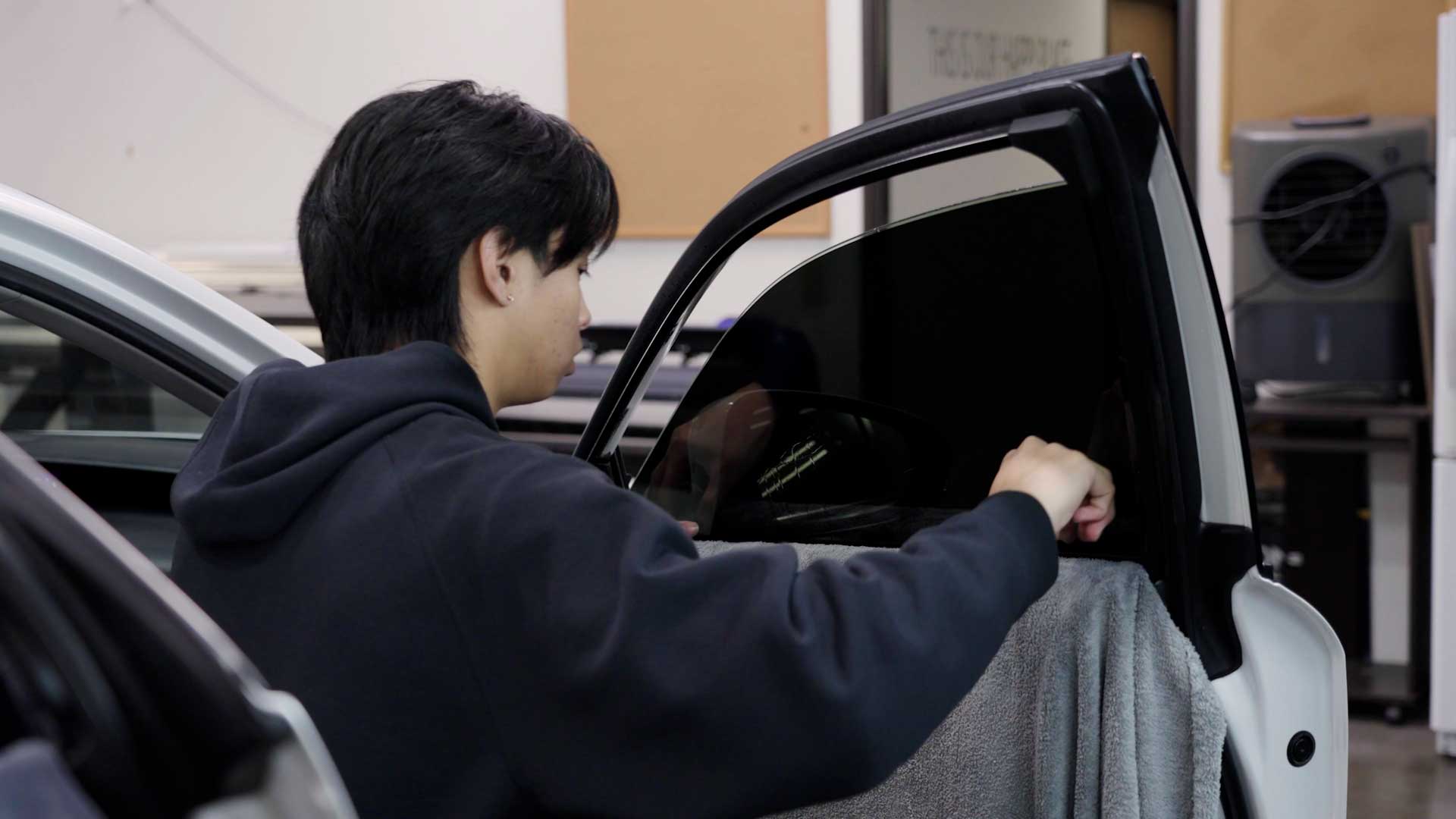Skilled Car Window Tinting in Van Buren