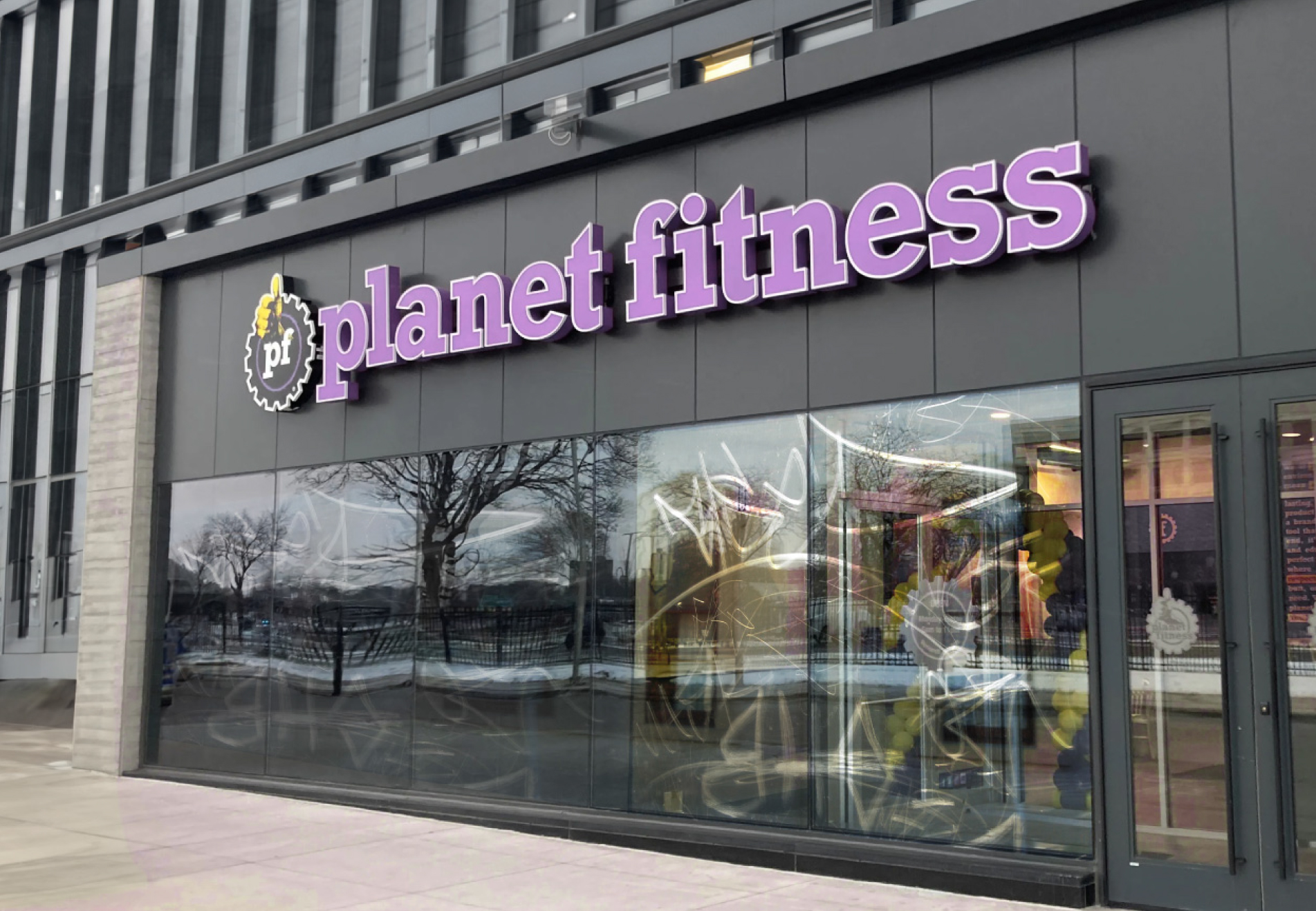 Expert Anti-Graffiti Window Film Pembroke Massachusetts Technician in Action