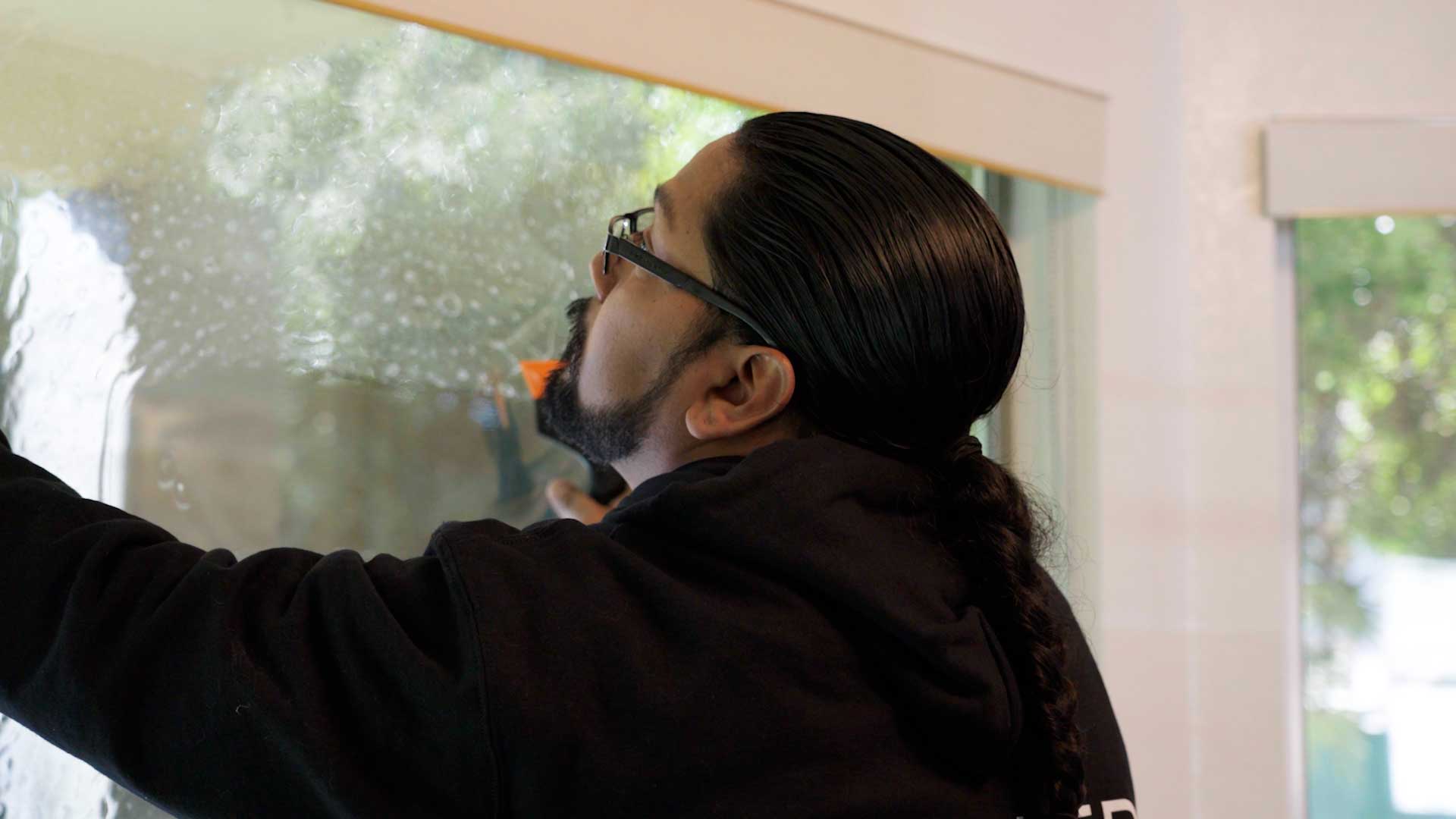 Professional Residential Glass Tinting Installation in Natchez