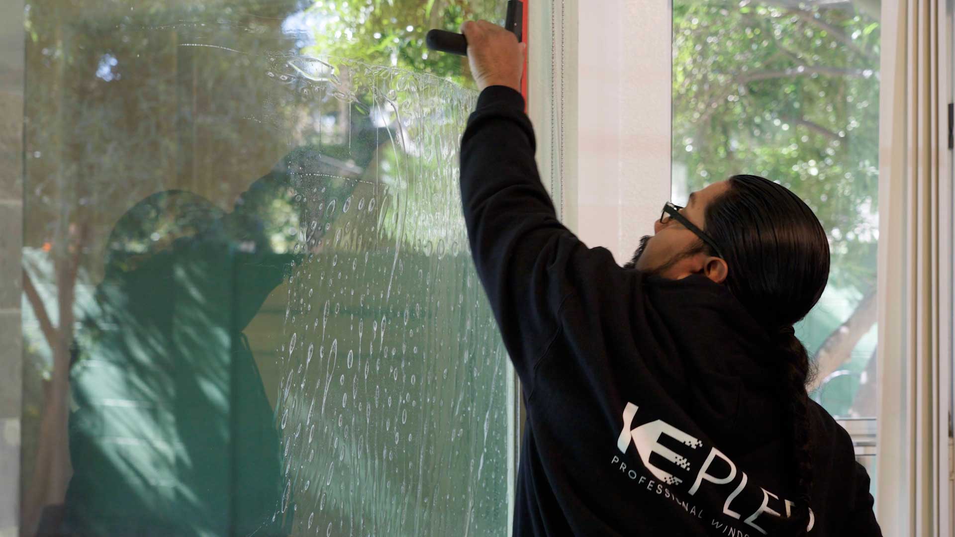 Expert House Glass Tinting Installation in Carlsbad