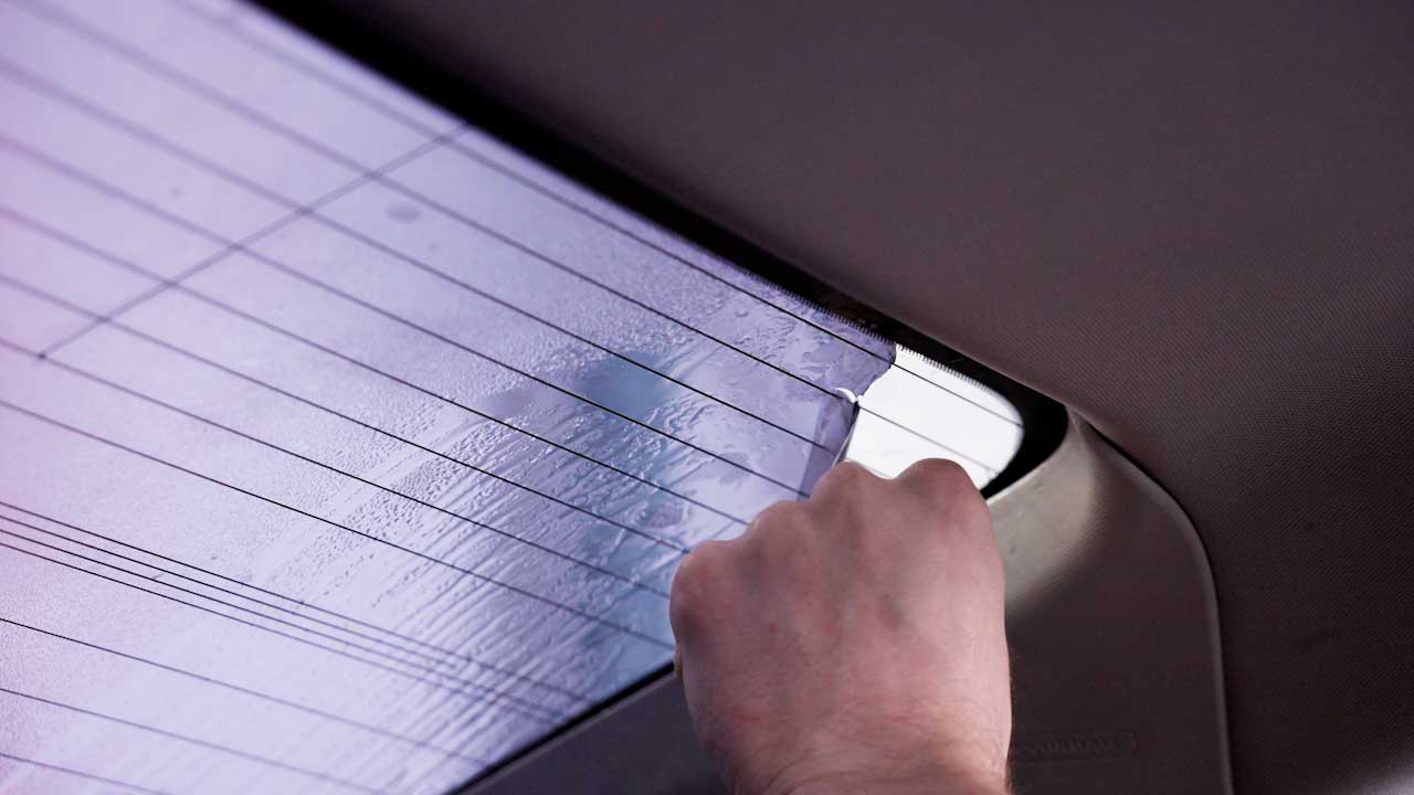 Professional Vehicle Glass Tint Removal in Elkton