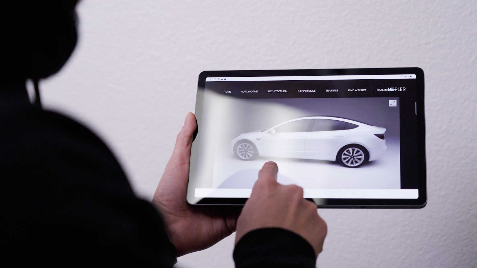 Professional Vehicle Window Tint Consultation in Nogales